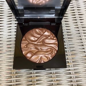 Laura mercier highlighter